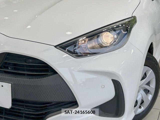 Toyota YARIS 2021-07 8369986-11