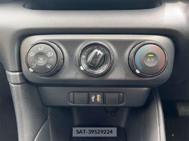 Toyota YARIS 2021-09 8372428-11