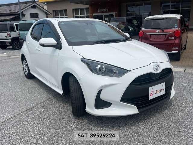 Toyota YARIS 2021-09 8372428-13