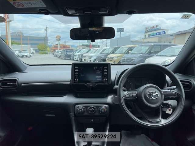 Toyota YARIS 2021-09 8372428-1