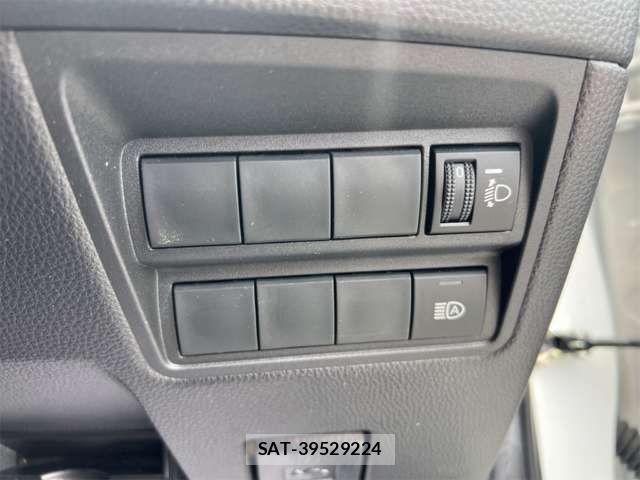 Toyota YARIS 2021-09 8372428-7