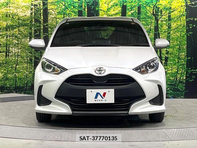 Toyota YARIS 2023-07 8372426-13
