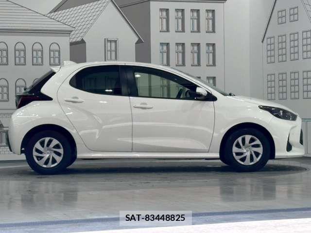 Toyota YARIS 2020-07 8372427-9