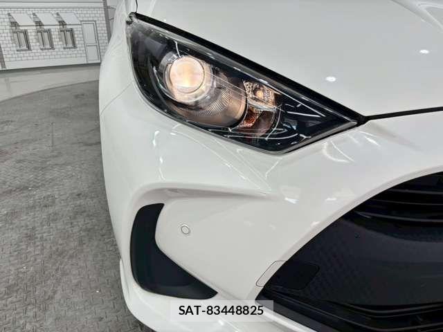 Toyota YARIS 2020-07 8372427-16