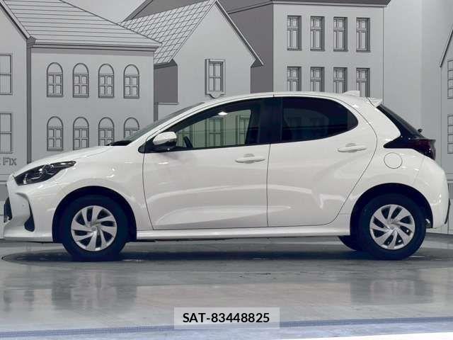 Toyota YARIS 2020-07 8372427-4