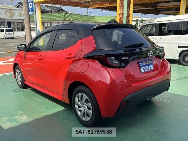Toyota YARIS 2024-10 8416062-3