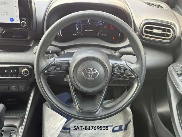 Toyota YARIS 2024-10 8416062-7
