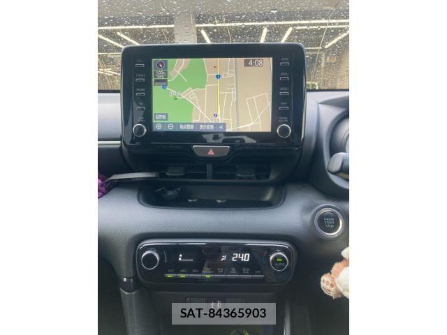 Toyota YARIS 2022-02 8416065-17