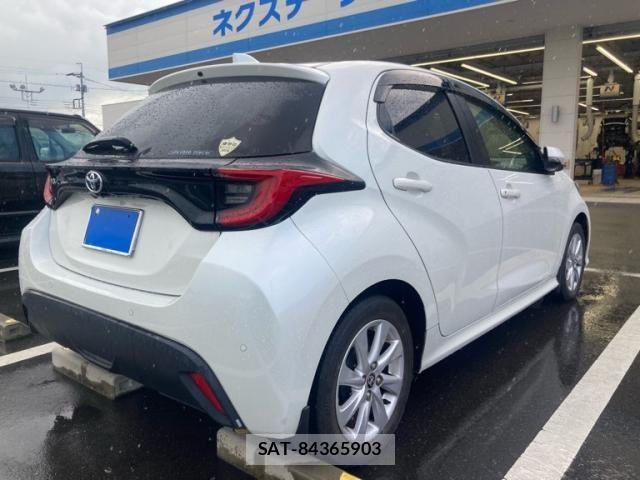 Toyota YARIS 2022-02 8416065-3