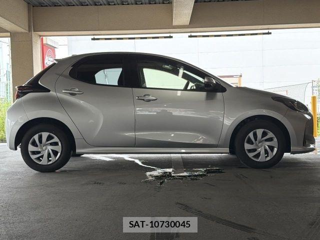 Toyota YARIS 2022-01 8416064-24