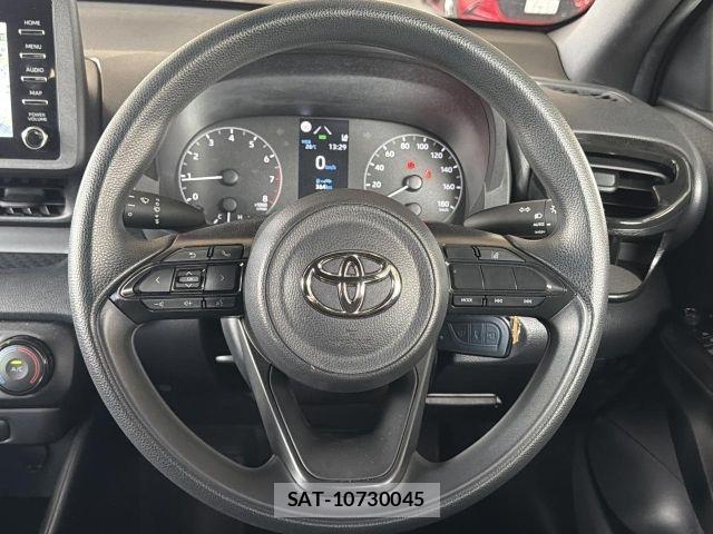 Toyota YARIS 2022-01 8416064-2