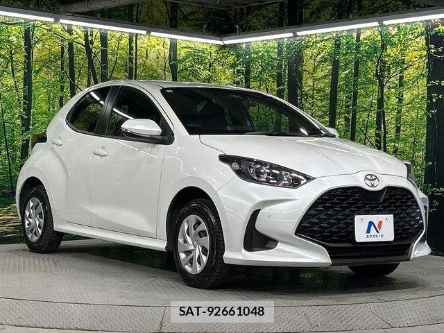 Toyota YARIS 2024-06 8439176-15