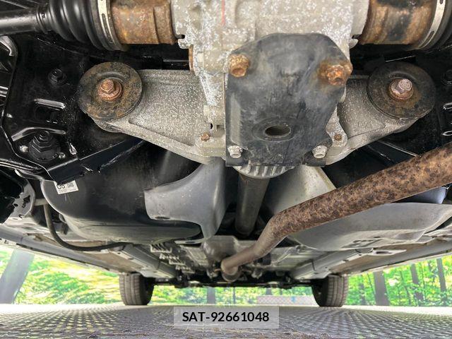 Toyota YARIS 2024-06 8439176-18