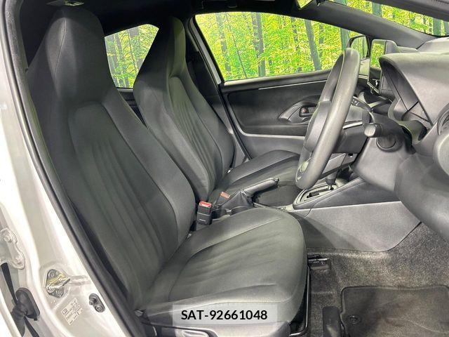 Toyota YARIS 2024-06 8439176-8