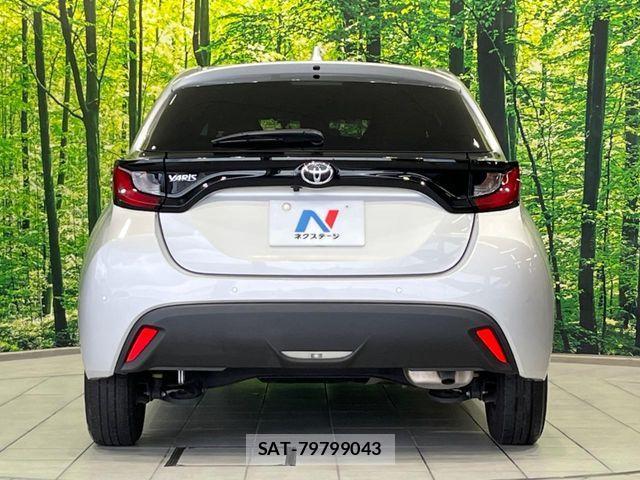 Toyota YARIS 2020-07 8439177-14