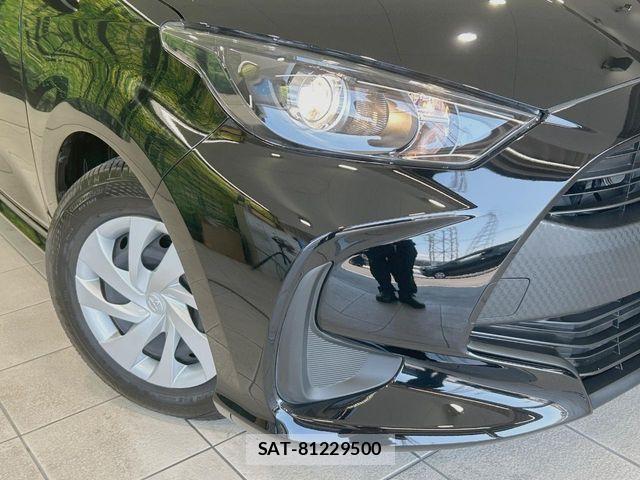 Toyota YARIS 2021-06 8439175-11