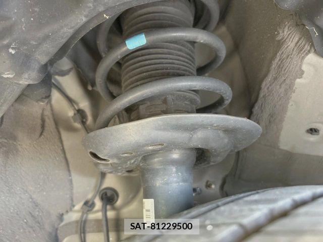 Toyota YARIS 2021-06 8439175-19