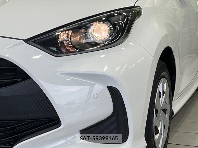 Toyota YARIS 2021-07 8439178-11