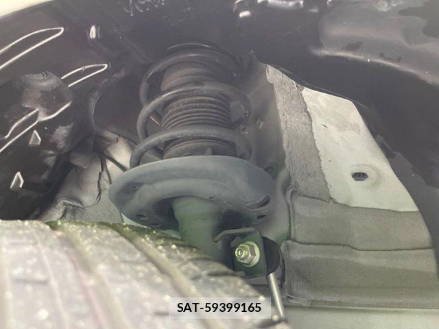 Toyota YARIS 2021-07 8439178-19