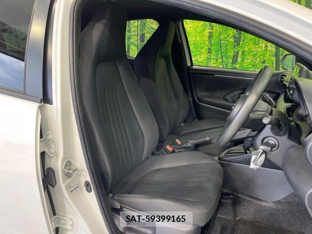 Toyota YARIS 2021-07 8439178-7
