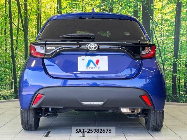 Toyota YARIS 2023-06 8439172-14