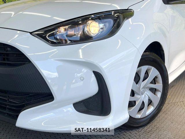 Toyota YARIS 2021-08 8458858-11