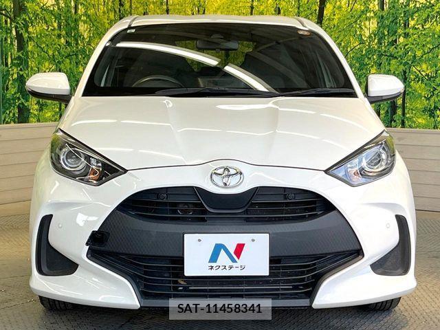 Toyota YARIS 2021-08 8458858-13