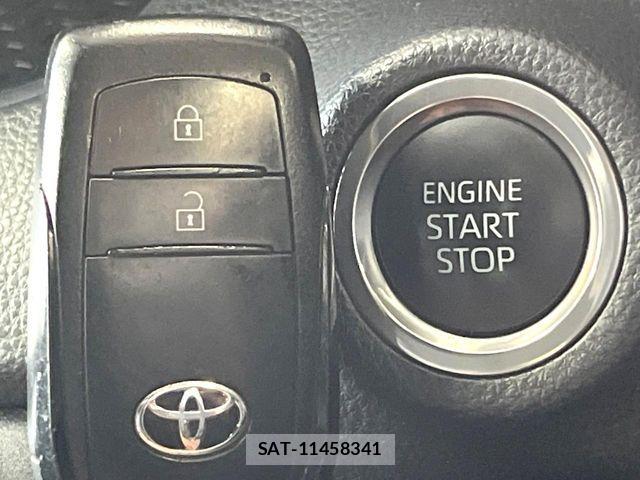 Toyota YARIS 2021-08 8458858-6