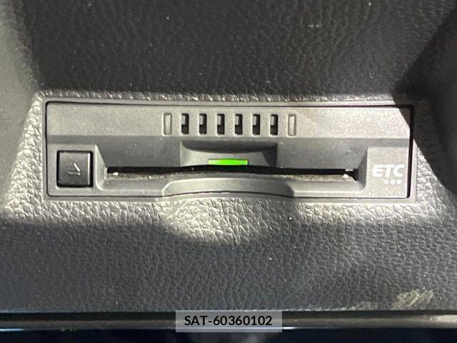 Toyota YARIS 2020-11 8458857-5