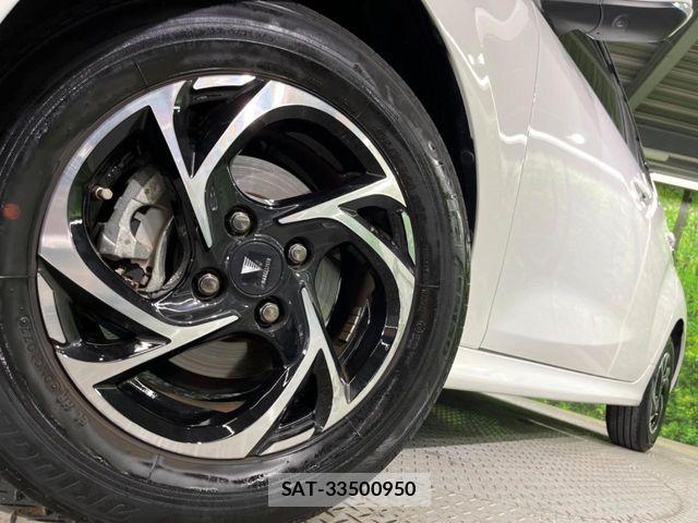 Toyota YARIS 2022-03 8458856-12