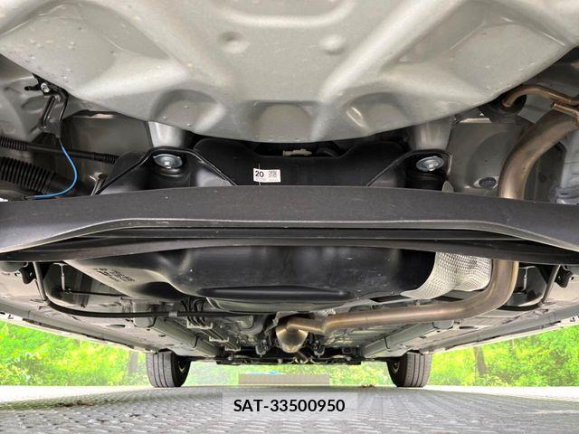 Toyota YARIS 2022-03 8458856-18