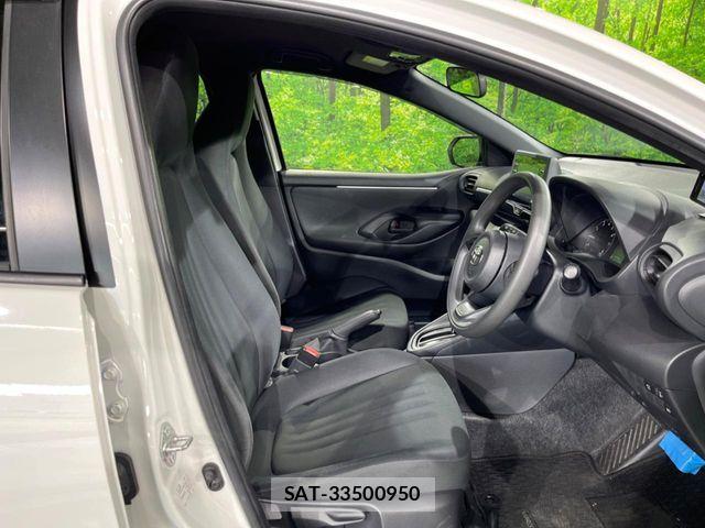 Toyota YARIS 2022-03 8458856-7