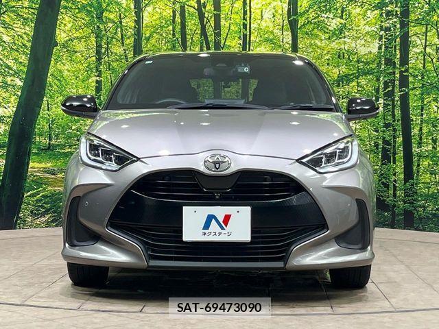 Toyota YARIS 2020-10 8486324-13