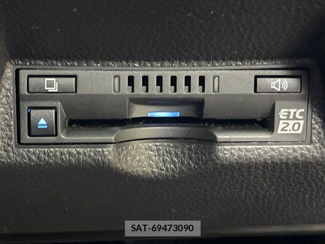 Toyota YARIS 2020-10 8486324-6
