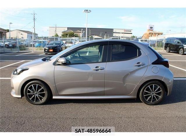 Toyota YARIS 2025-01 8486323-8