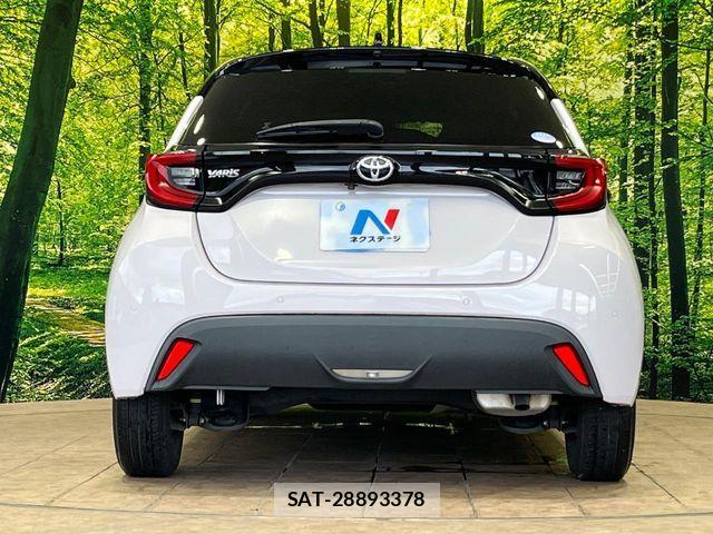 Toyota YARIS 2020-09 8486325-14