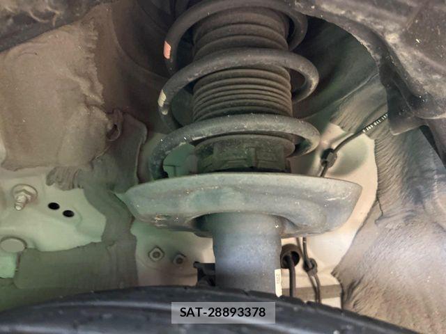 Toyota YARIS 2020-09 8486325-19
