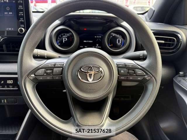 Toyota YARIS 2021-08 8486333-16