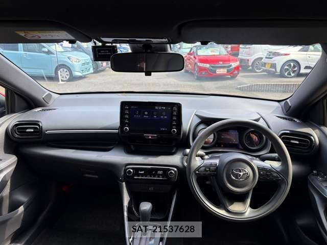 Toyota YARIS 2021-08 8486333-1