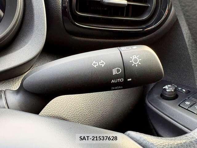 Toyota YARIS 2021-08 8486333-20