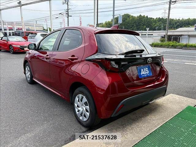 Toyota YARIS 2021-08 8486333-2