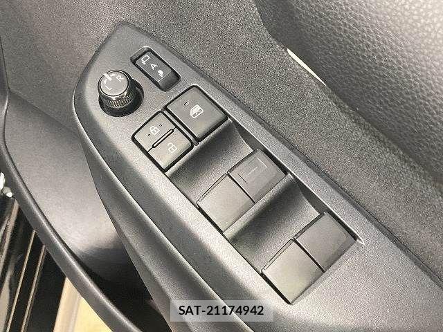 Toyota YARIS 2021-01 8486331-9