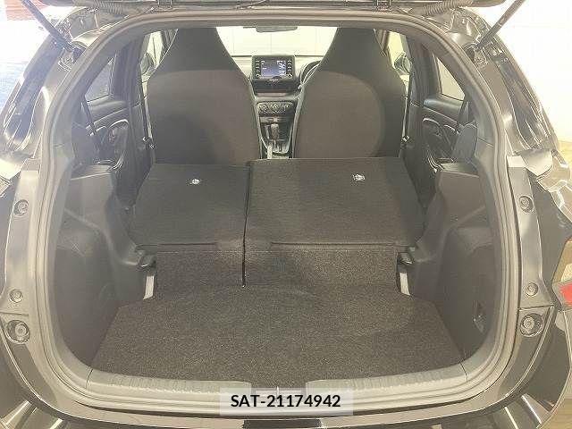 Toyota YARIS 2021-01 8486331-12