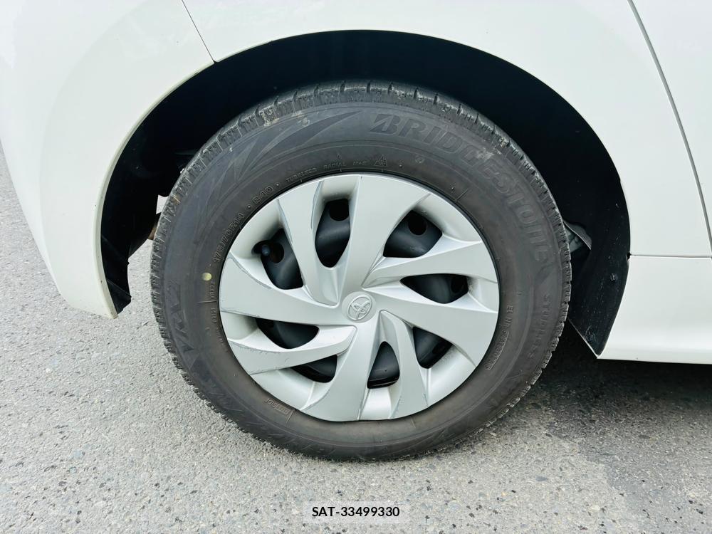Toyota YARIS 2023-07 8079878-29