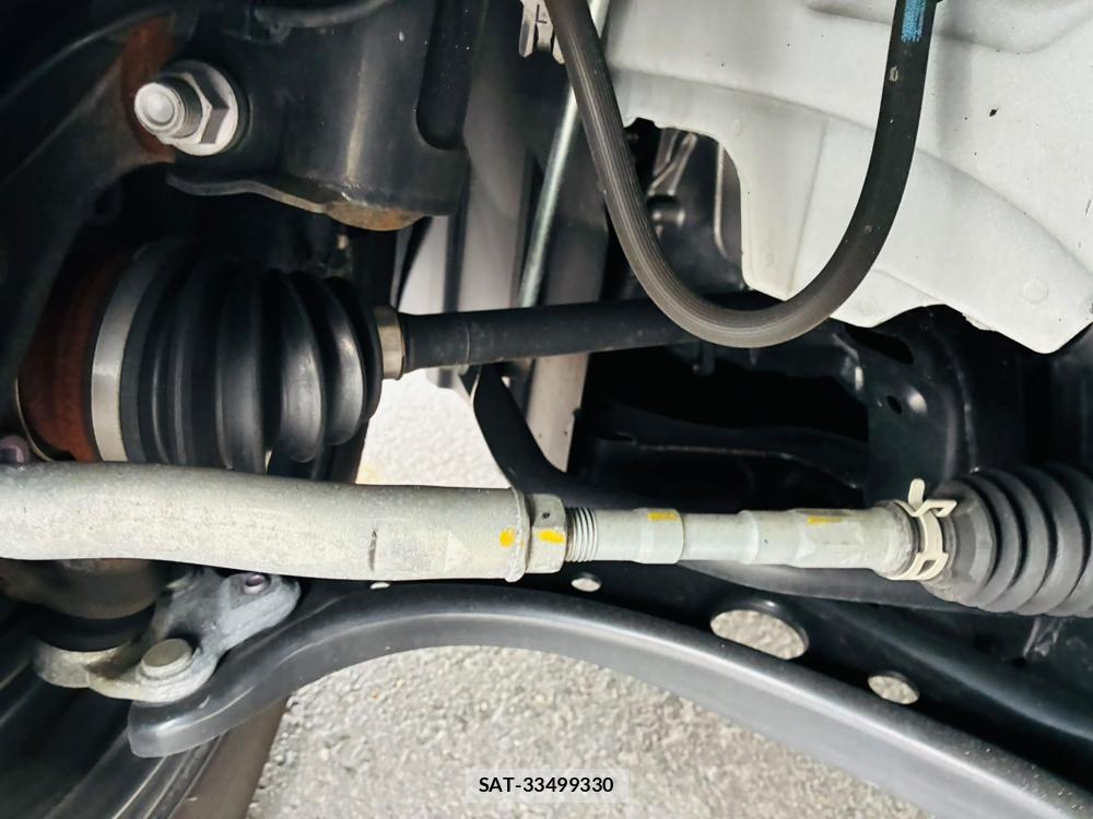 Toyota YARIS 2023-07 8079878-36