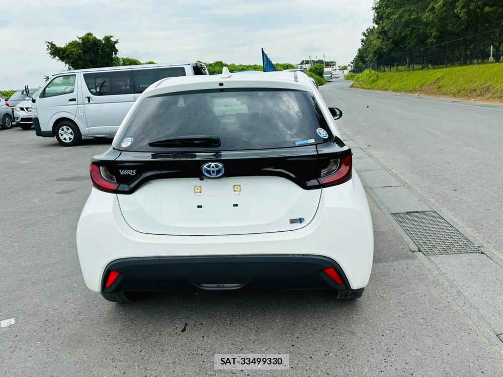 Toyota YARIS 2023-07 8079878-3