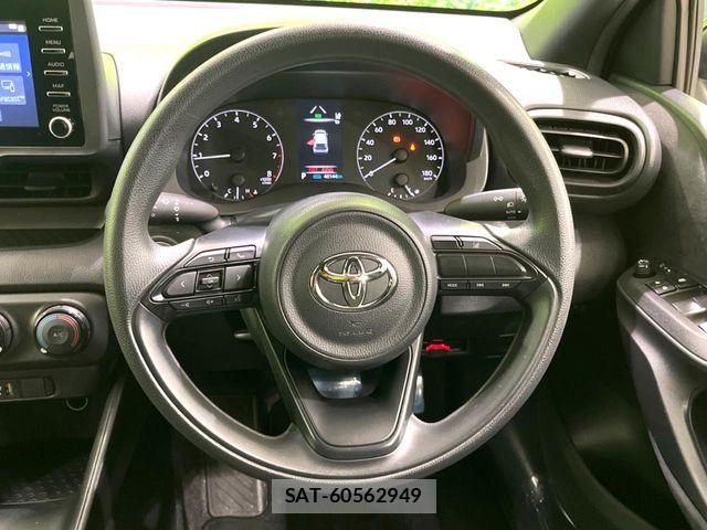 Toyota YARIS 2023-07 8528450-11