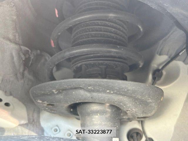 Toyota YARIS 2024-02 8528446-19