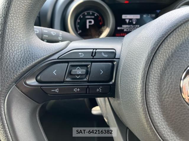 Toyota YARIS 2020-06 8528451-15