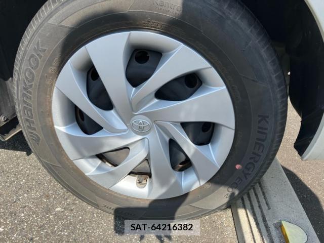 Toyota YARIS 2020-06 8528451-6